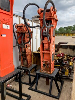 NPK GH-10 Hydraulic Hammer