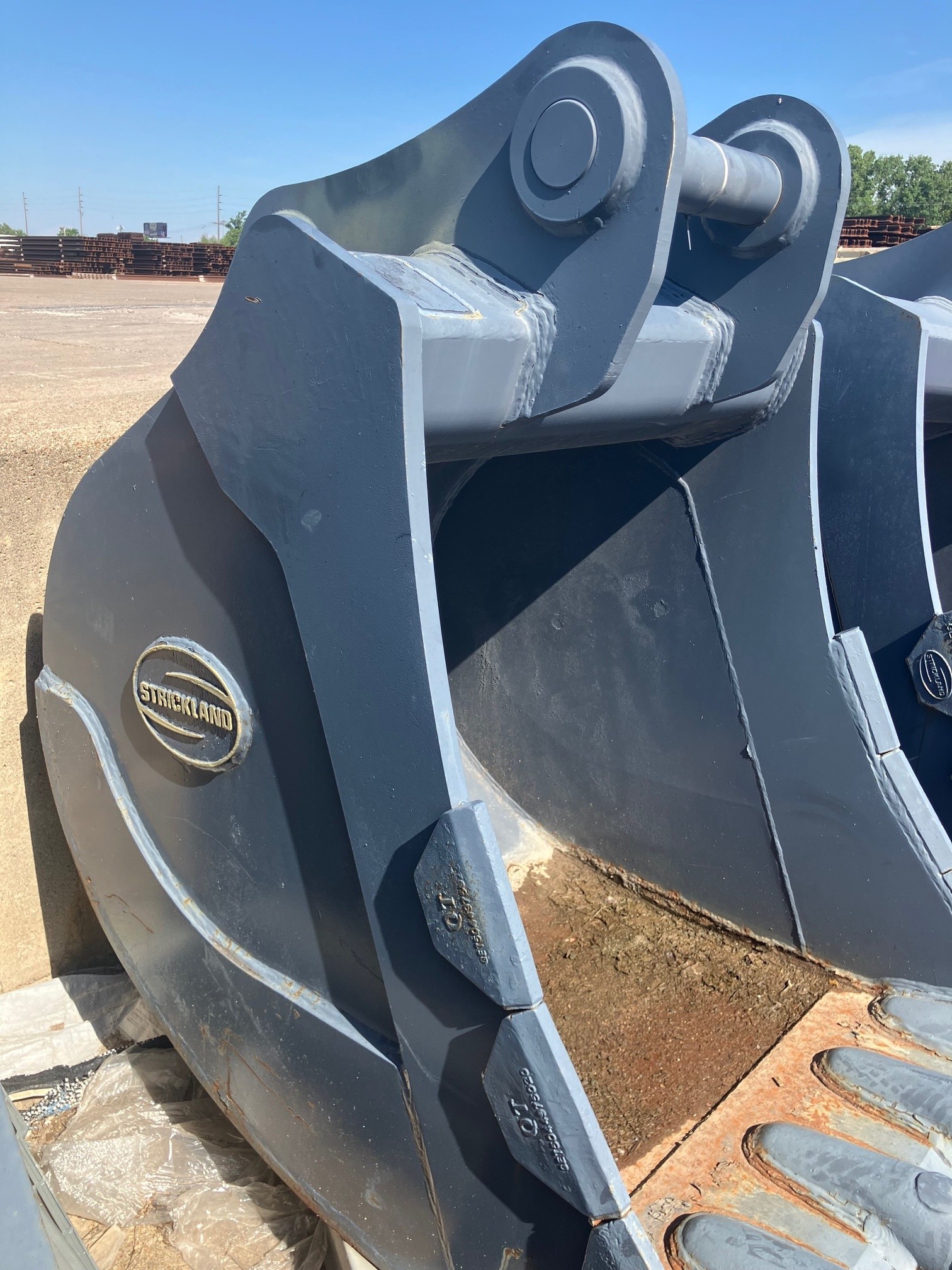 Strickland 36" Digging Bucket PC200