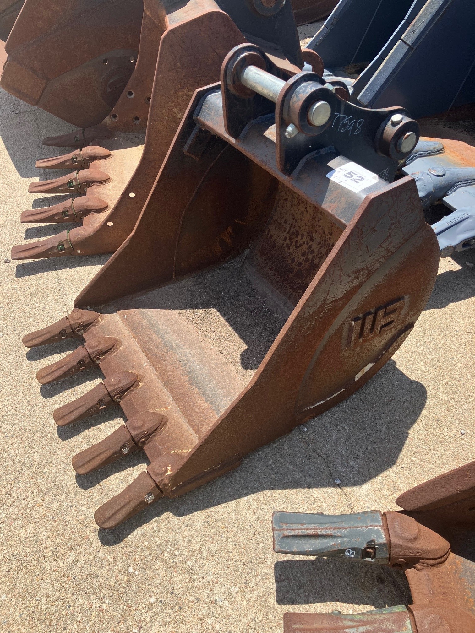 Werk-Brau 30" Digging Bucket PC88
